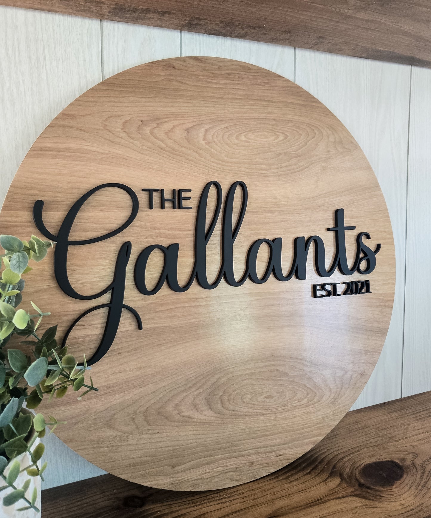 Surname Solid Stain Round